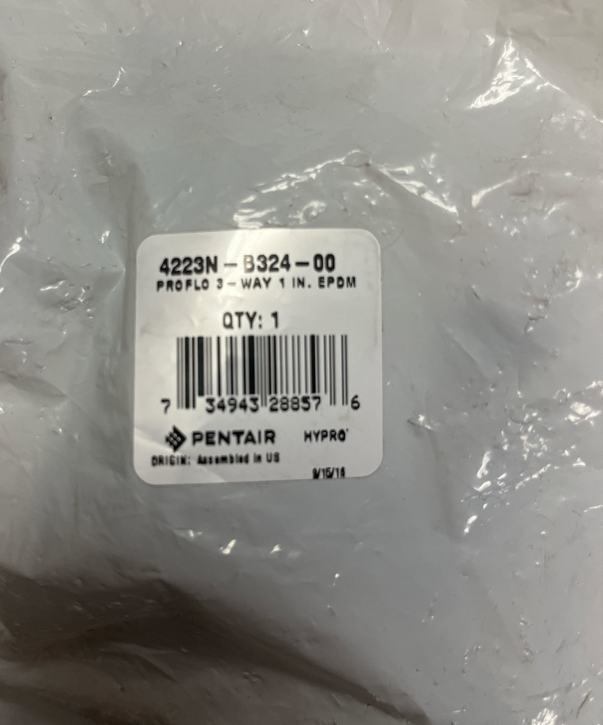 Hypro ProFlo Wet Boom 3-WayTurret Nozzle Body 1" EDPM Red Check - 4223N-B324-00