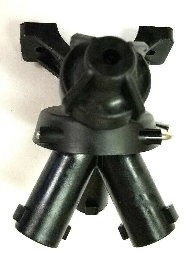 TeeJet Triple Nozzle Body For 1/2" Pipe, 3 Outlet Turret Style - 24216A-1/2-NYB