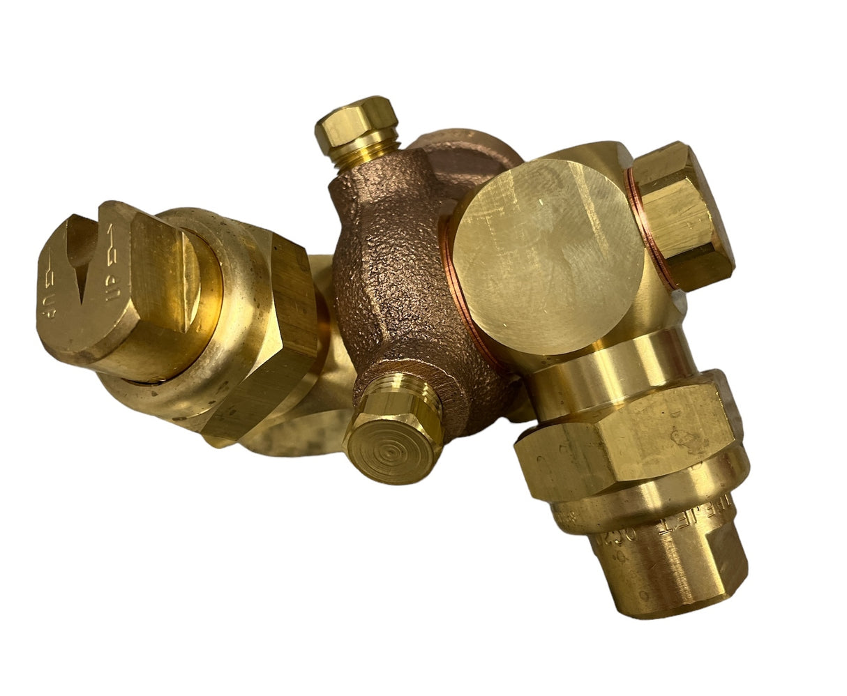 TeeJet Double Swivel Spray Nozzle With Off-Center Spray Tips - 4418-3/4-2TOC20