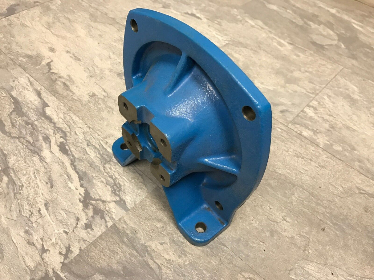 Brida de montaje para bomba de hierro fundido Hypro - 0750-9300C