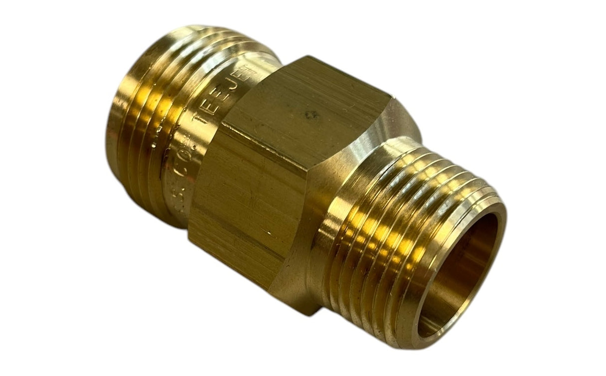TeeJet Boomless Off Center Brass Nozzle Body Part 3/4" MPT - CP3818