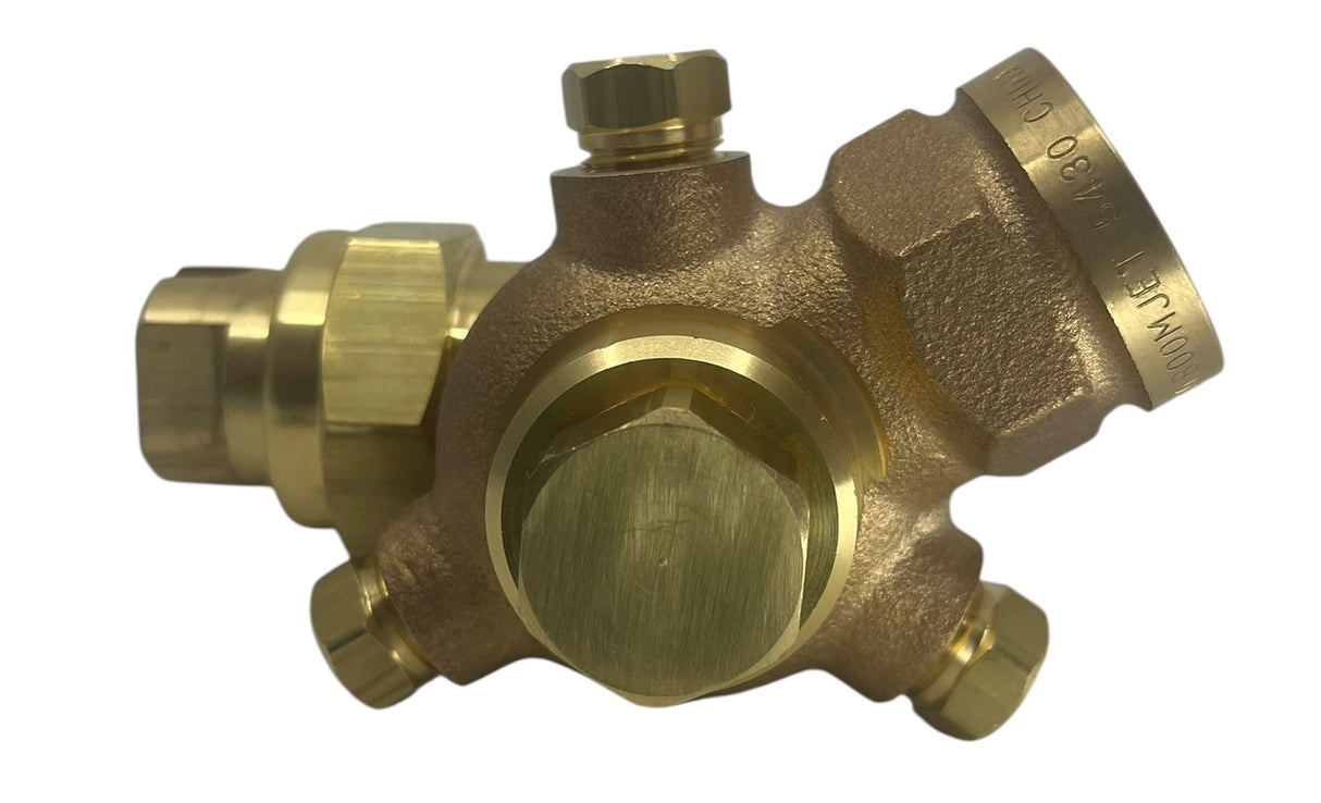 TeeJet Single Swivel Boomless Spray Nozzle Off-Center Flat Spay Tip - 4629-3/4-TOC10