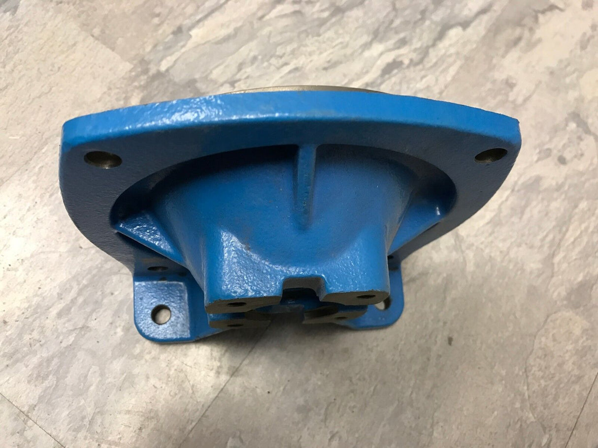 Brida de montaje para bomba de hierro fundido Hypro - 0750-9300C