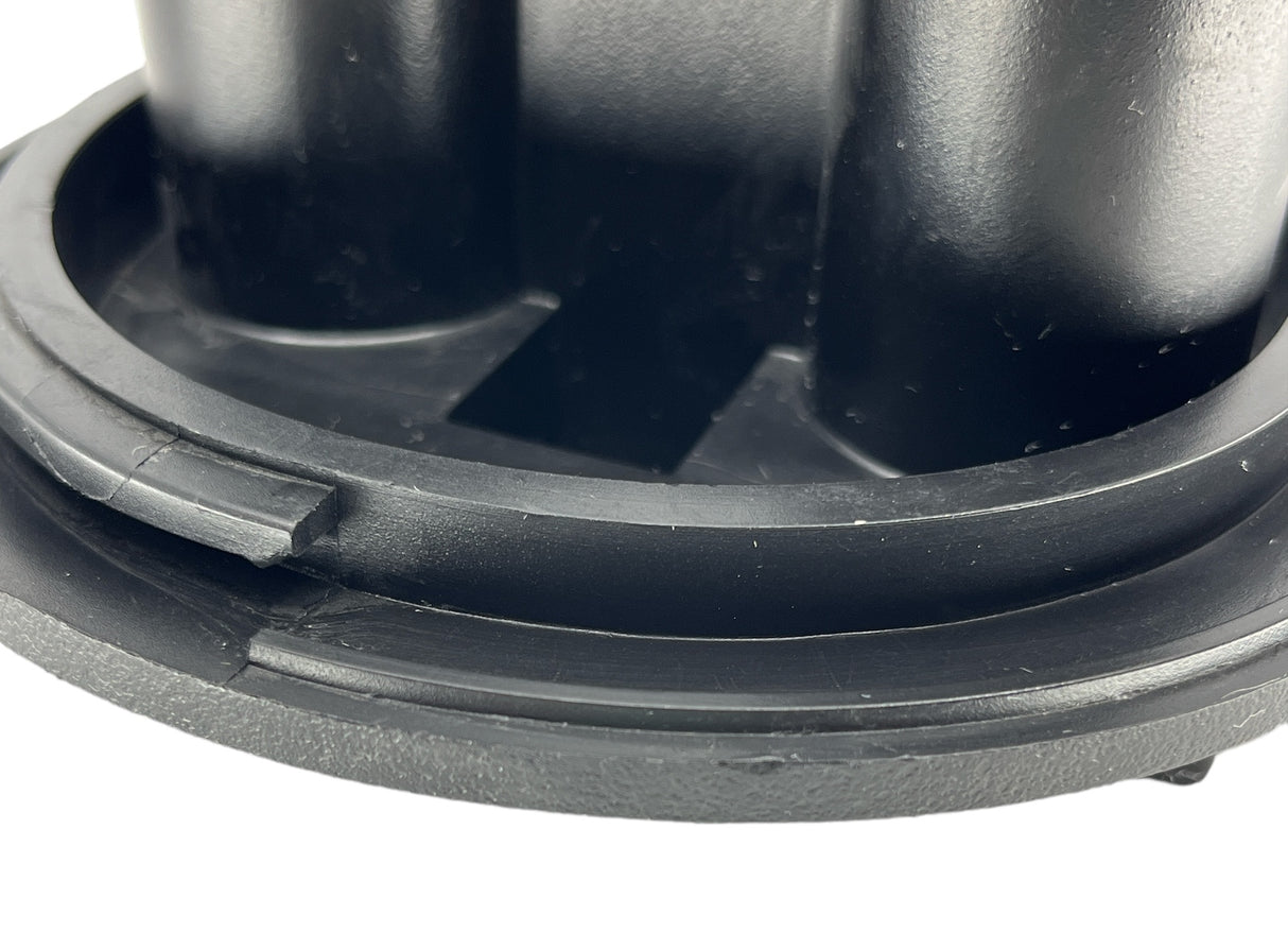 Norwesco Polyethylene 4" Center Snap In Air Vent Assembly For 16" Lid - 60019