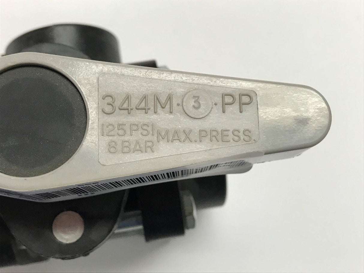 TeeJet 3 Way Manual Ball Valve 3/4" - AA344M-3-3/4-PP