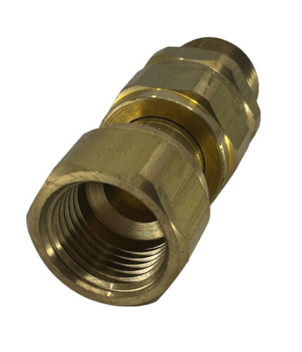 TeeJet Brass Break Away Swivel 1/2" MPT X 1/2" FPT - 11990-19