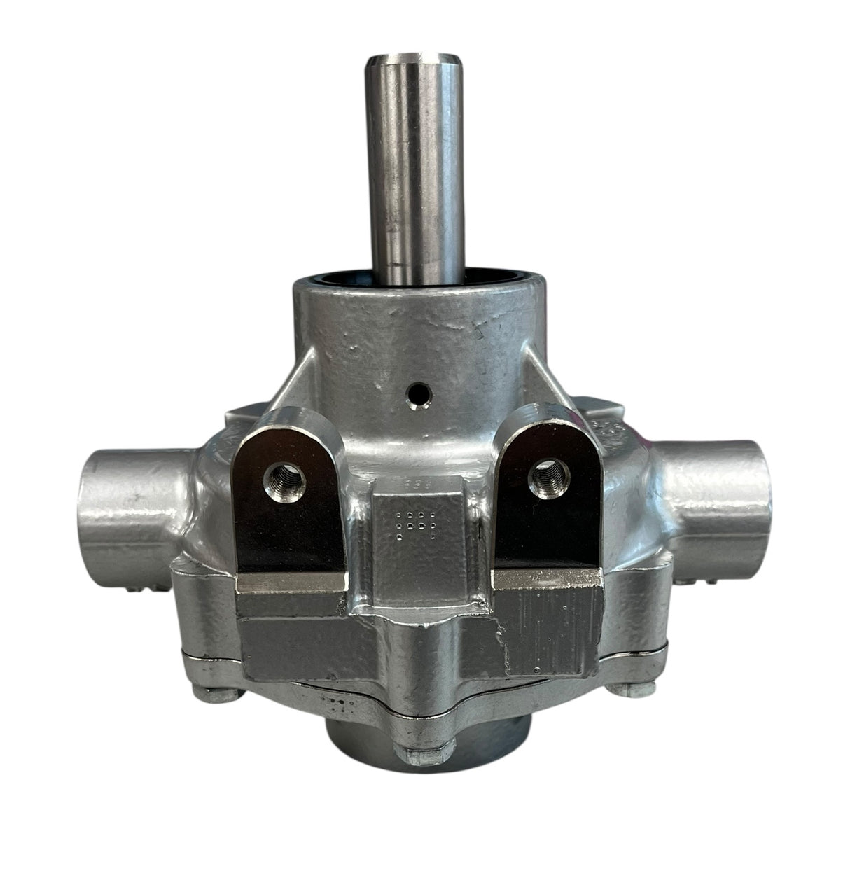 Hypro Cast Iron Silvercast 8 Roller Pump, 3/4" NPT, 15/16" Shaft, 22.5 GPM - 7560XL